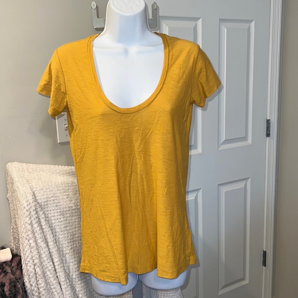 NWT women’s Standard James Perse mustard color,short sleeve, t-shirt, top, sz 2-